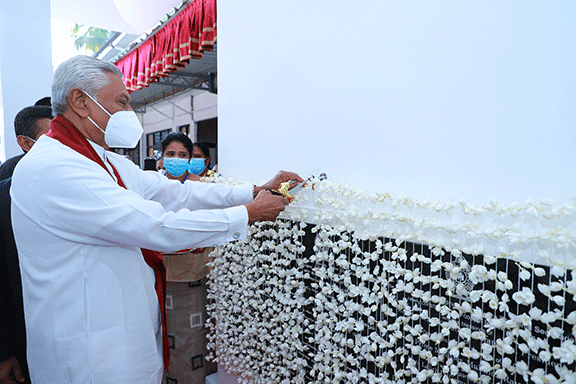 නව කාර්යාලය විවෘත කිරීම